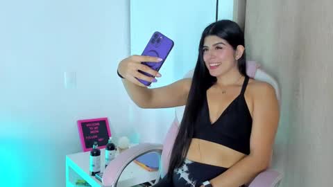 Snapshot of anastaciablake chatting on 02/06/25, 01:16 Anastacia online show from 02/06/25, 01:16