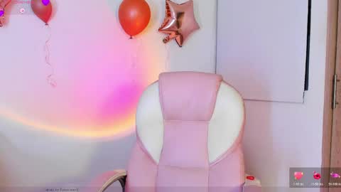 Snapshot of anastaciablake chatting on 05/08/26, 04:40 Anastacia online show from 05/08/26, 04:40