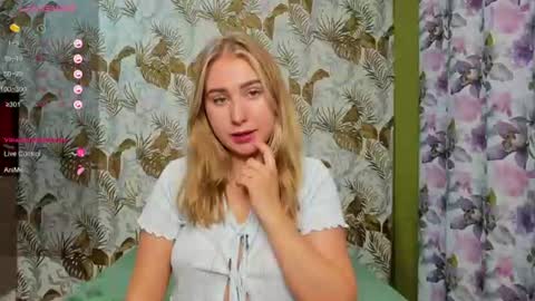 Snapshot of anastasia_gold1 chatting on 08/07/26, 02:13 anna online show from 08/07/26, 02:13
