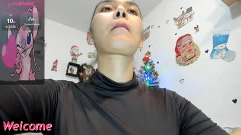 Snapshot of anastasia_tuya chatting on 11/19/25, 02:00 anastasia online show from 11/19/25, 02:00