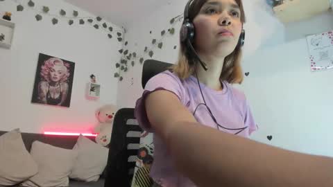 Snapshot of anastasia_tuya chatting on 02/21/26, 11:28 anastasia online show from 02/21/26, 11:28