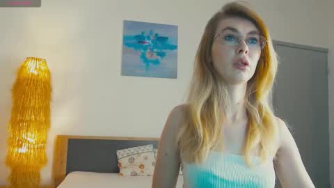 Snapshot of anastasiaga chatting on 10/13/25, 04:56 Anastasia online show from 10/13/25, 04:56