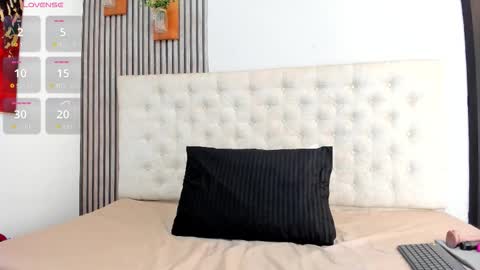 anastasia online show from 11/26/25, 11:55