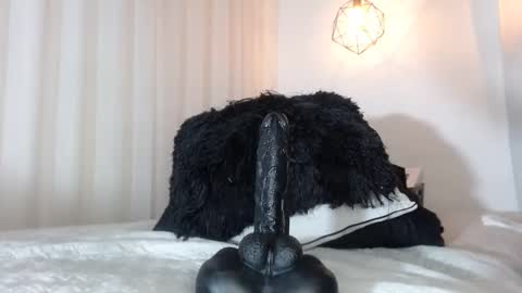 Snapshot of anastasiia_xs chatting on 02/06/25, 09:32 Anna .. online show from 02/06/25, 09:32