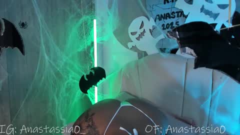 Anastassia online show from 11/01/25, 03:52
