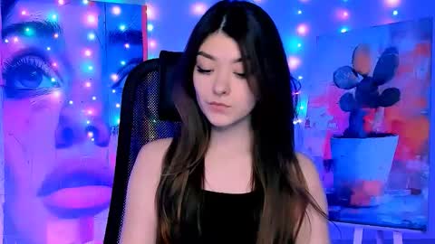 Snapshot of anasteisher chatting on 12/16/25, 01:05 Ana online show from 12/16/25, 01:05