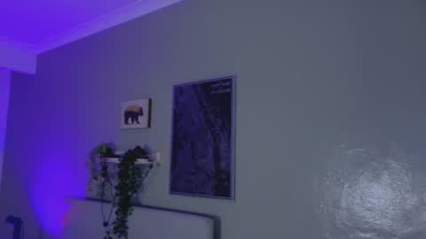 Kendra  online show from 03/30/26, 10:05