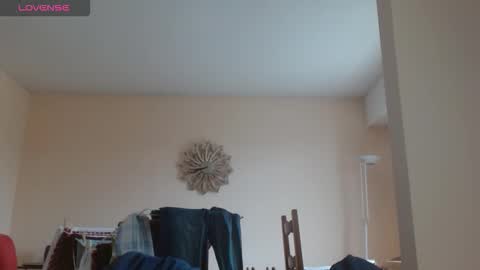 Snapshot of anax69 chatting on 02/01/26, 01:20 mario online show from 02/01/26, 01:20