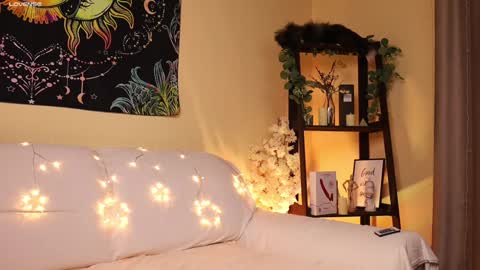 Snapshot of anbarbie chatting on 12/19/24, 11:50 online show from 12/19/24, 11:50