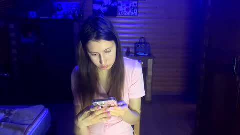 Snapshot of ancohill chatting on 11/01/25, 05:04 Ashley Cooper online show from 11/01/25, 05:04