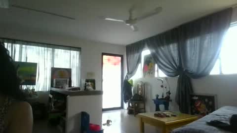 Snapshot of anda_vargas chatting on 02/08/25, 10:51 Anda Vargas online show from 02/08/25, 10:51