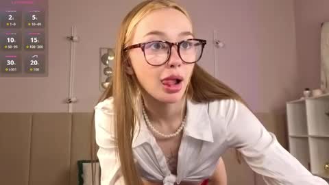 im Andarna dont forget give me thumbs up online show from 05/01/26, 10:09