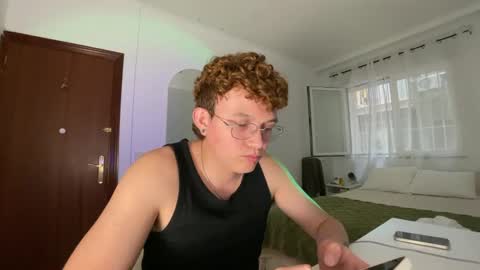 Snapshot of anddres_boss chatting on 05/01/26, 11:59 Tell Me ANDRESS ----- online show from 05/01/26, 11:59