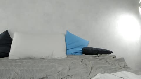 andneveragain online show from 01/11/25, 05:40