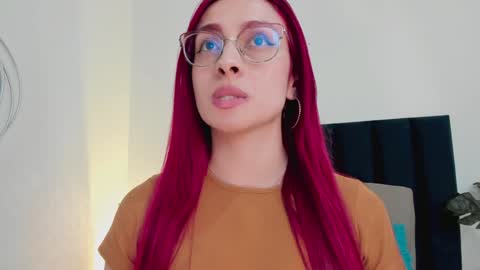 Andra Cyrus online show from 01/15/25, 05:37