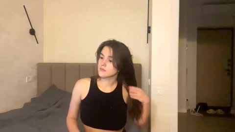 Snapshot of andradosher chatting on 11/03/25, 03:13 Sophie Lane online show from 11/03/25, 03:13