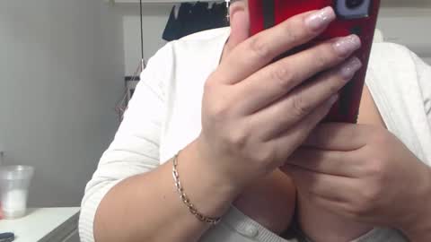 AndraHart  online show from 10/04/25, 05:33