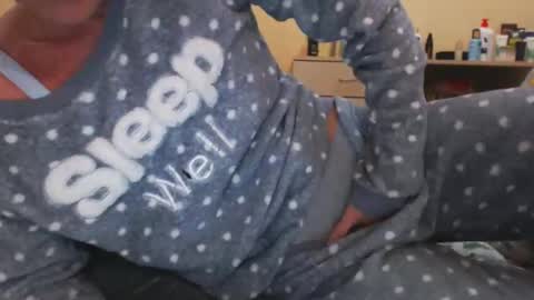 Andra online show from 09/17/25, 07:37