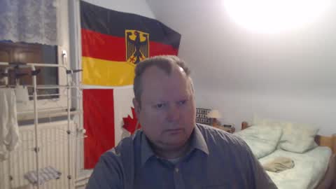 Snapshot of andre124231 chatting on 01/01/25, 03:35 Andre online show from 01/01/25, 03:35