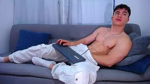 Andre Parker online show from 11/18/25, 01:33