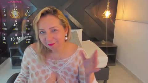 Snapshot of andre_soto_ chatting on 02/12/26, 01:33 A N D R E online show from 02/12/26, 01:33