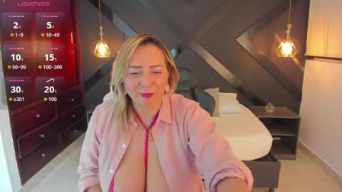 A N D R E online show from 04/11/26, 01:32