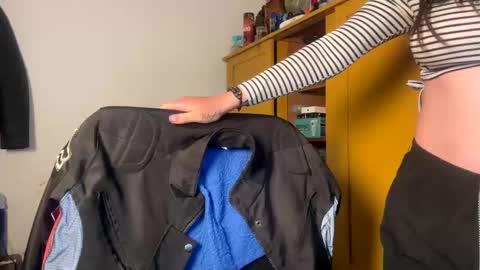 Andrea online show from 12/11/24, 07:20