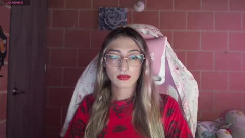 Andrea  online show from 10/30/25, 06:41