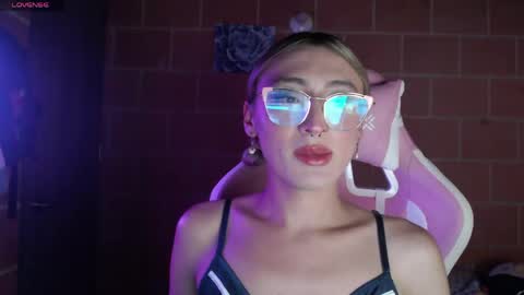 Andrea  online show from 04/20/26, 10:44