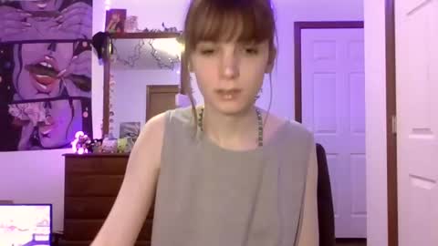 Snapshot of andrea_davenport chatting on 01/25/25, 05:30 andrea online show from 01/25/25, 05:30