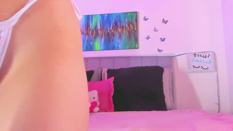 Snapshot of andrea_flow chatting on 12/23/24, 02:50 Andrea online show from 12/23/24, 02:50