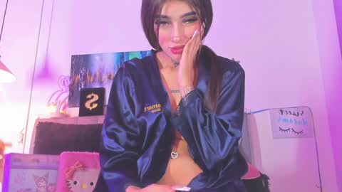 Snapshot of andrea_flow chatting on 12/31/24, 10:37 Andrea online show from 12/31/24, 10:37