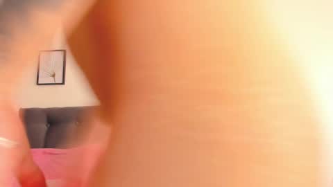 Snapshot of andrea_flow chatting on 01/20/25, 05:06 Andrea online show from 01/20/25, 05:06