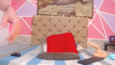 andrea ospina1 online show from 03/02/25, 12:43