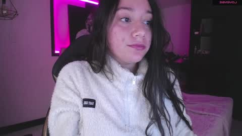 Snapshot of andrea_ramoss_ chatting on 12/10/24, 08:40 Andrea Ramos online show from 12/10/24, 08:40