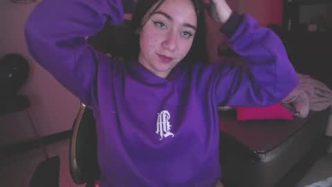 Snapshot of andrea_ramoss_ chatting on 12/29/24, 09:17 Andrea Ramos online show from 12/29/24, 09:17