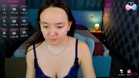 Snapshot of andrea_svel chatting on 01/25/25, 12:38 Andrea hereGMT7Mon Tue Wen ThFri Sat Su 0300am-0900am. online show from 01/25/25, 12:38