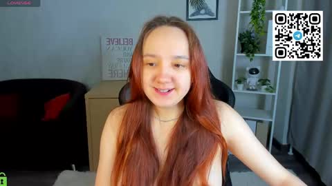 Snapshot of andrea_svel chatting on 05/11/26, 09:34 Andrea hereGMT7Mon Tue Wen ThFri Sat Su 0300am-0900am. online show from 05/11/26, 09:34