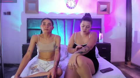 Snapshot of andreaandkarina chatting on 12/10/24, 03:44 Andrea Karina online show from 12/10/24, 03:44