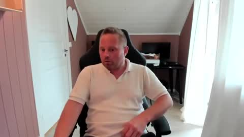 andreast46 online show from 07/25/26, 06:05