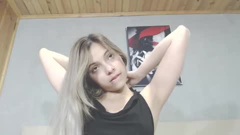 Snapshot of andreau_19 chatting on 01/23/25, 01:56 andreau 19 online show from 01/23/25, 01:56