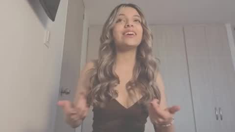 Snapshot of andreau_19 chatting on 12/15/25, 01:37 andreau 19 online show from 12/15/25, 01:37