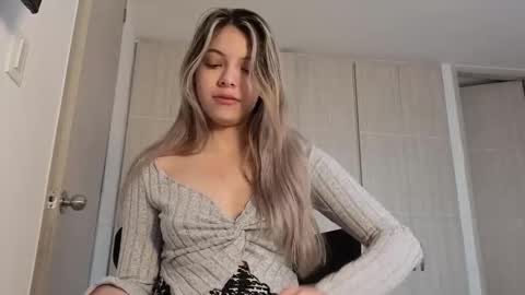 andreau 19 online show from 12/19/25, 01:40