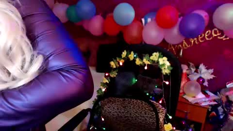 andreeajj online show from 12/11/24, 11:00