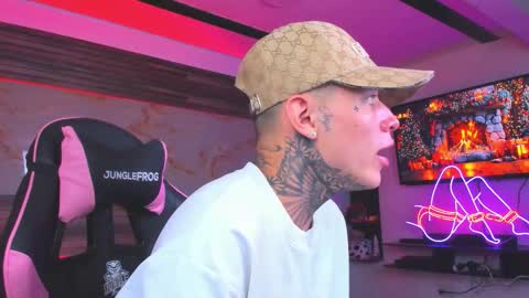 andrees_s online show from 11/03/25, 01:08