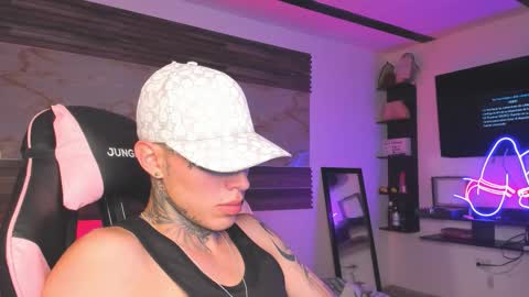 andrees_s online show from 12/15/25, 11:42