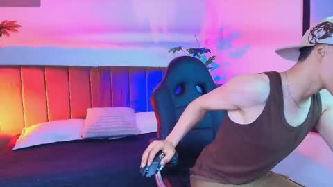 andreew_style_ online show from 04/20/26, 09:27