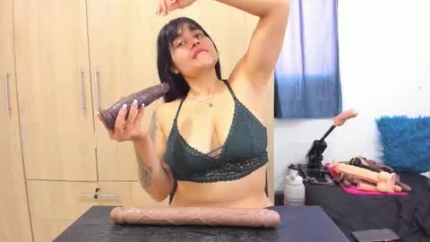 Snapshot of andreitatruji chatting on 02/11/26, 03:39 yudith online show from 02/11/26, 03:39