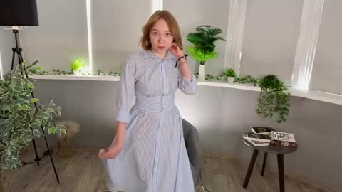Snapshot of andrelonghini chatting on 06/05/26, 01:12 Lina online show from 06/05/26, 01:12
