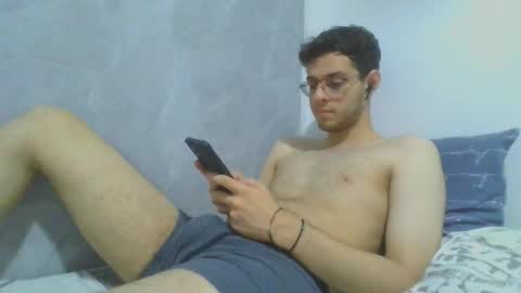 andres129494 online show from 12/19/25, 03:13